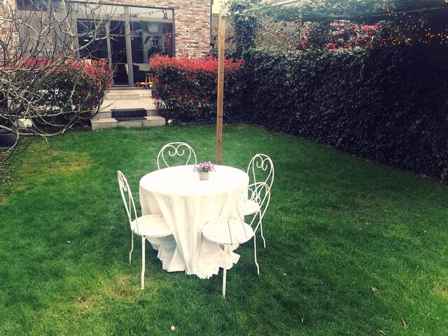 Mooi huis 10 min van het centrum & station! gallery image 5