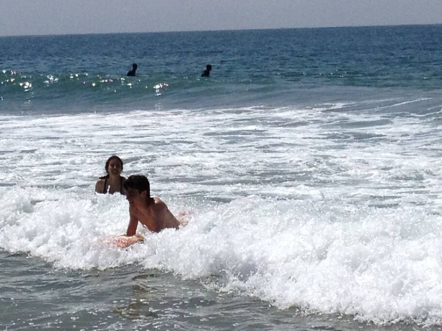 STEPS TO BEACH FUN