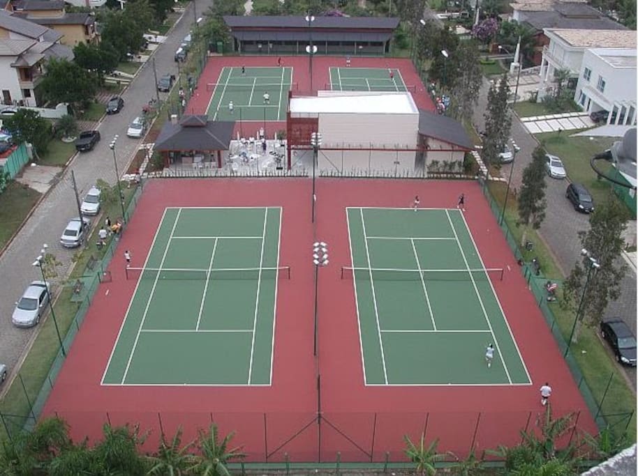 quadras de tenis, bocha e squash