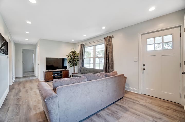 3 Bedrooms With 3 Full Baths - Troy, OH