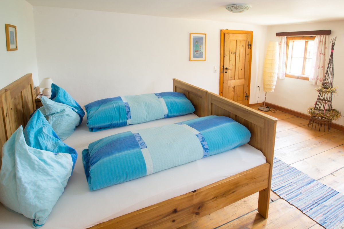 Dormitorio "habitación torcida"