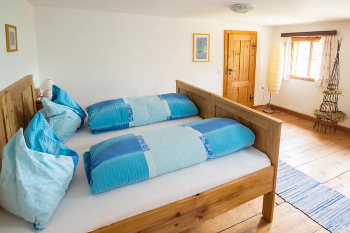Schlafzimmer "schiefes Zimmer"