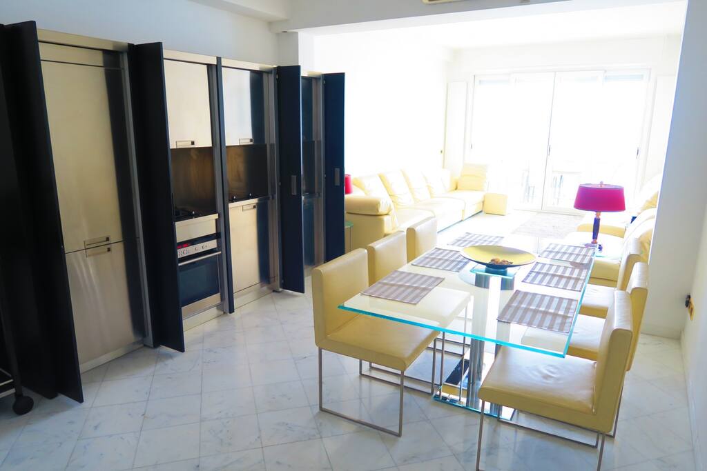 Doppio salone con cucina open space