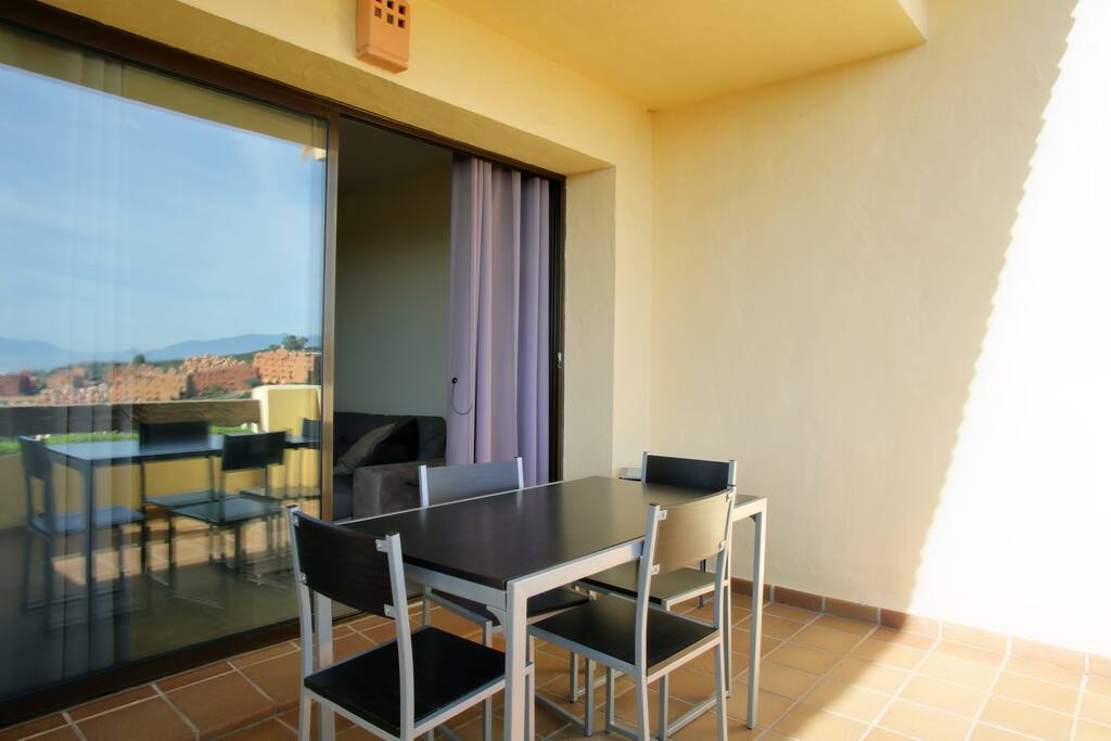 Large Terrasse