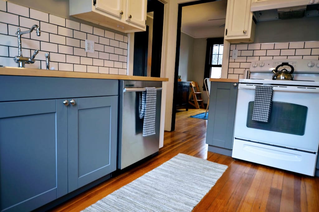 Brand new dishwasher, fridge and microwave
