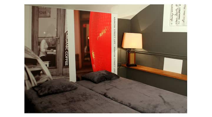 sypialnia 3 (4 łó_itemka pojedyncze) - ห้องนอน 3 (เตียงเดี่ยว 4 เตียง)