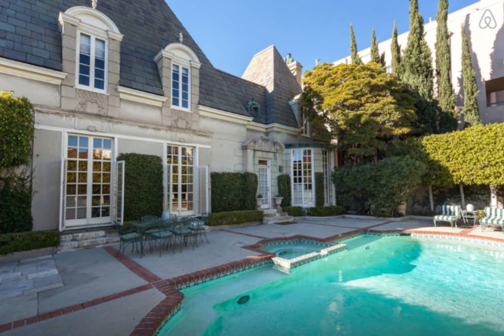 Enjoy a day poolside!