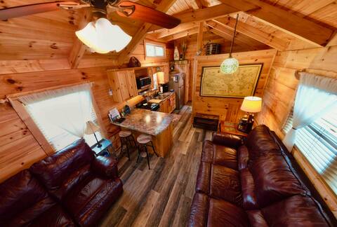 Lakefront Cabin Lake Hartwell *Hot Tub Dock Kayaks