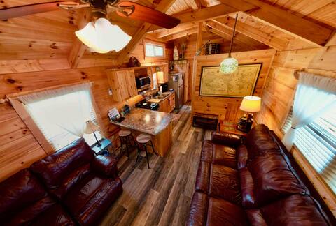 Lakefront Cabin Lake Hartwell *Hot Tub Dock Kayaks