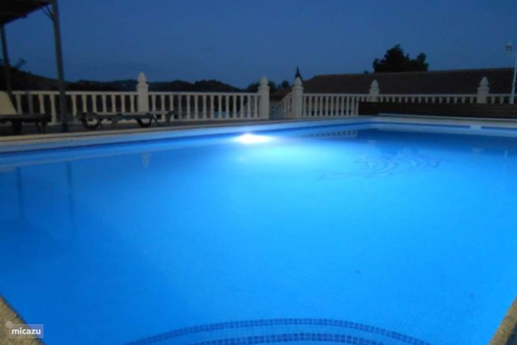 Pool avond Disco licht