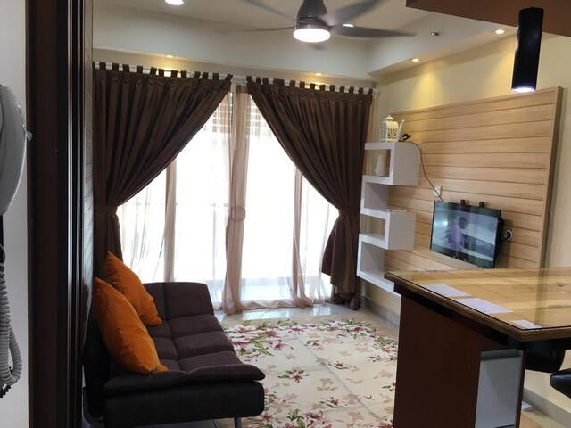 The Rich Studio Apartment with WiFi connection.