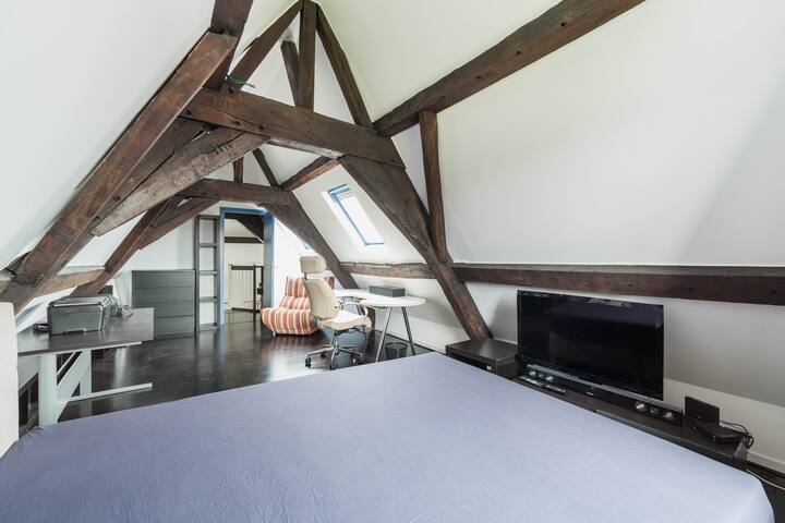 Between Grand’Place and Manneken Pis gallery image 3