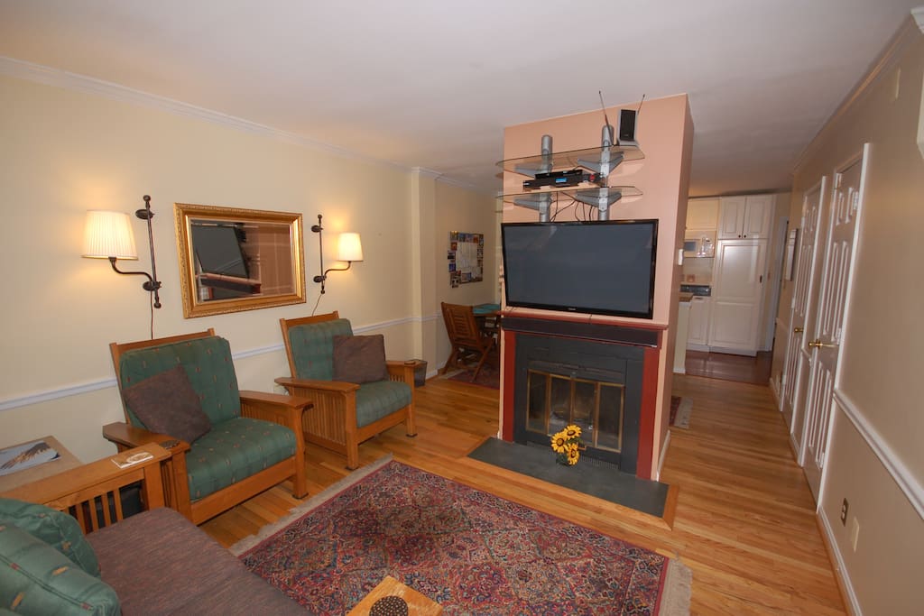 Living room has TV with local access (no cable). TV does have a sound bar and surround speakers