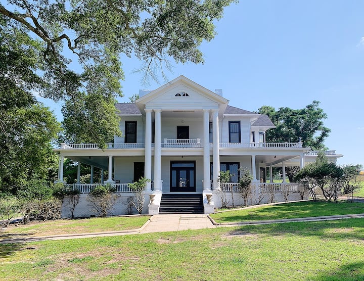 Millarden Farm Main House Houses for Rent in Woodbury,