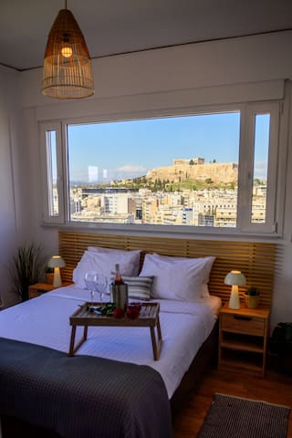 Stunning Acropolis Views• 2 BR Bright Apartment! gallery image 2