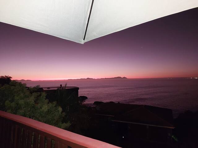 False Bay View Cabin gallery image 3