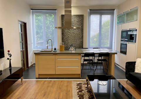 Chic 1BR with High-End Amenities in Paris