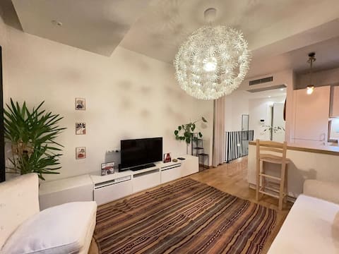 Popular Airbnb listing: Center Of Fashion, 1BR, Duplex in Şişli