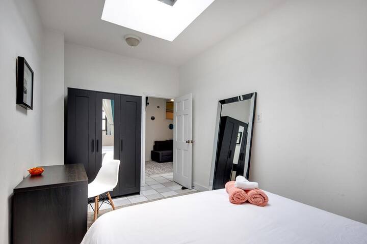 Heart of Manhattan walk to all gallery image 2