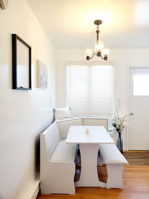 *Charming Home & Convenient Location w/ Parking*~