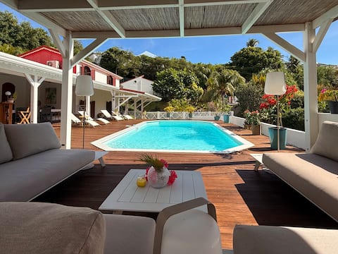 Spacious Villa Corossol with pool and games