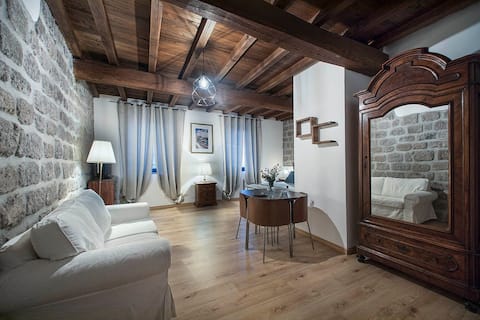 The houses of the ancient village - Casetta Leo