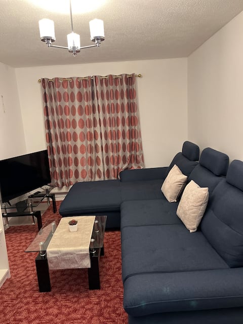 Top performing Airbnb: Salford Central 2-Bed - Near Uni & City Centre in Pendleton & Charlestown