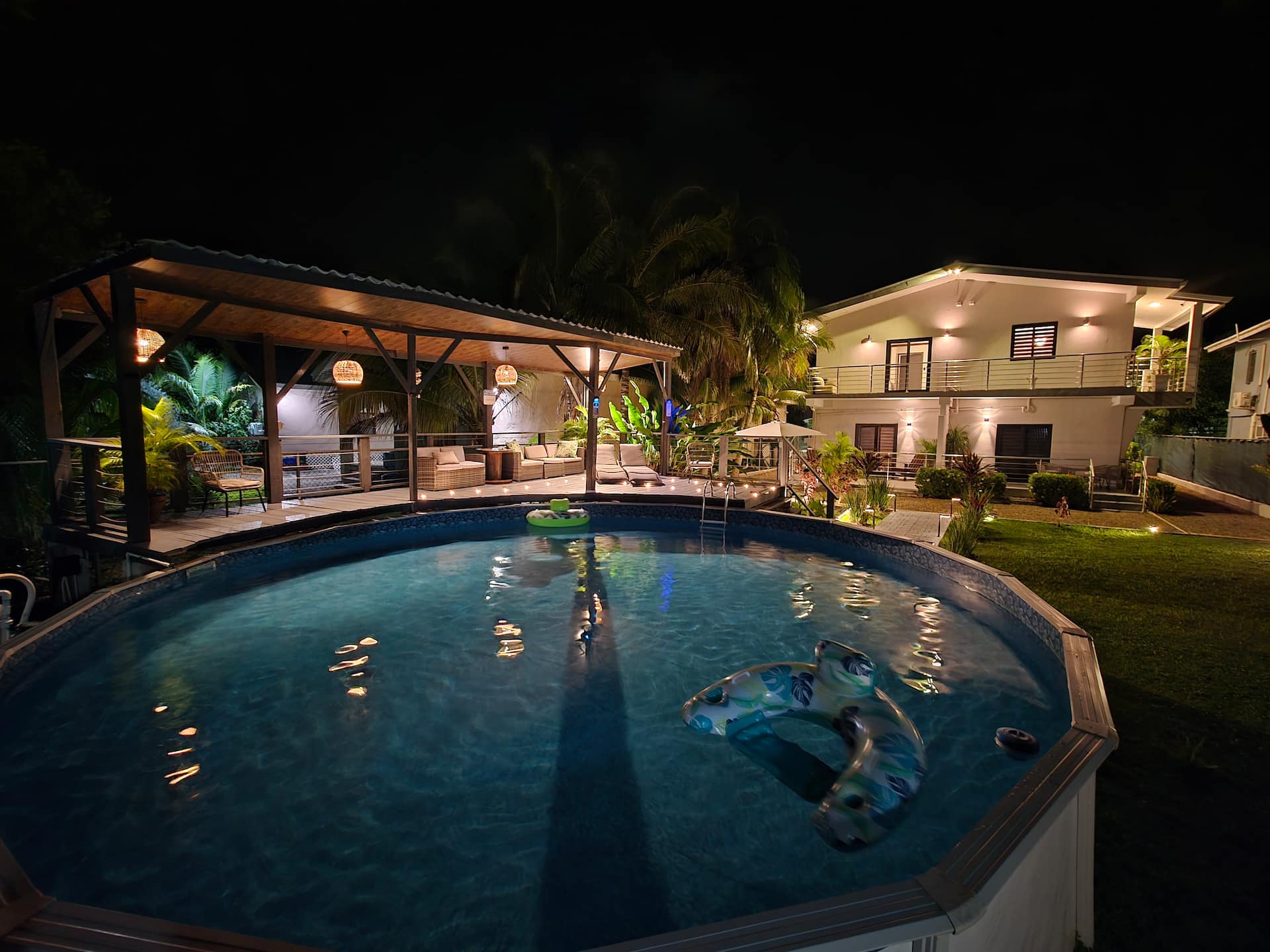 Luxurious 1 Bed 1 Bath with POOL! - Apartment 1