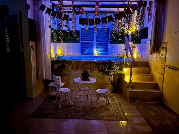 La Lomita Heated Indoor Pool Suite - Isabela