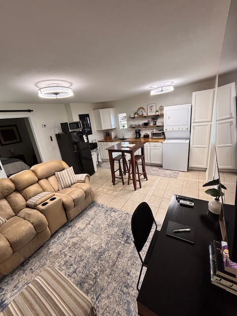 Successful Airbnb property: Downtown Leesburg Owners Suite in Leesburg