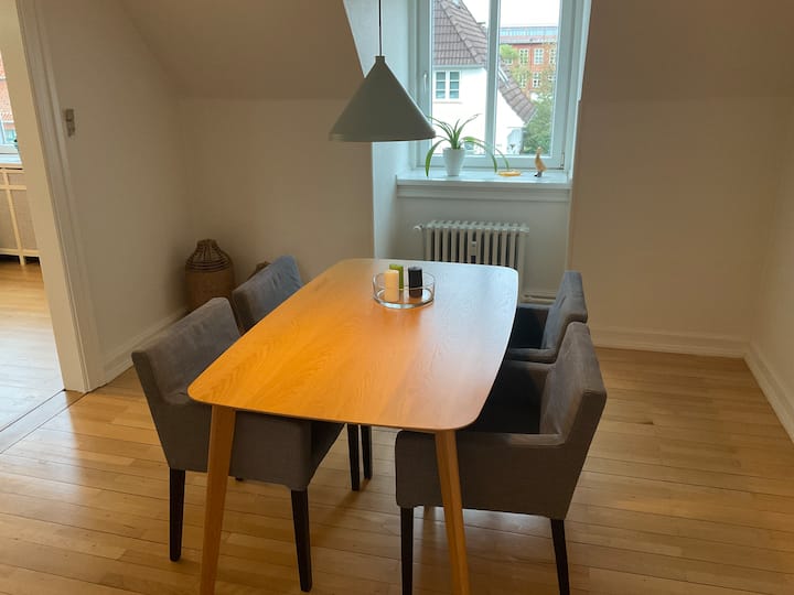 Lækker Lejlighed På 92m2 - Esberg
