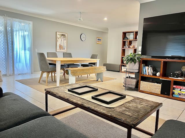 Family Beachside Getaway