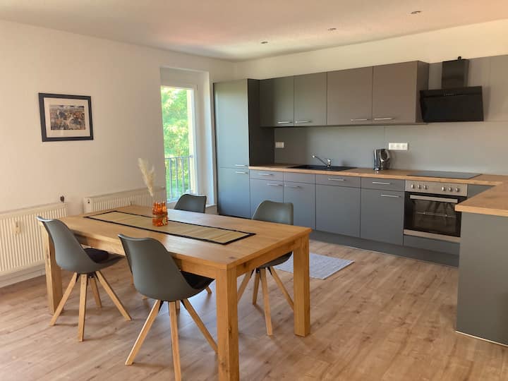 Central attic apartment Lotte