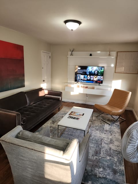 Home away from home,3 bed 1bath. 12 min from JFK