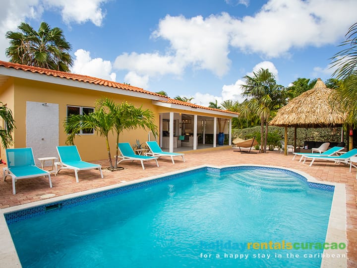 Tropical Villa With Private Pool In Marbella - Curaçao