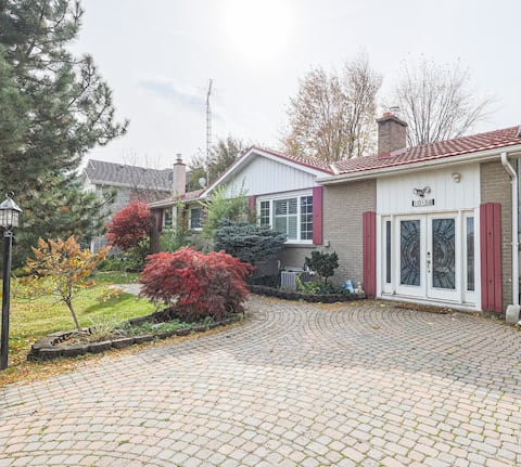 5 Bedroom Gem in Halton Hills