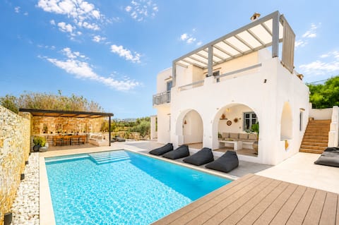 Villa Vanta I, 4 bedrooms, private swimming pool