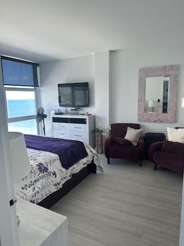 b.e.a.c.h Best experience anyone can have