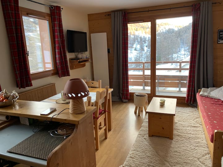 Duplex De Standing, Pied Des Pistes Avec Piscine - Vars