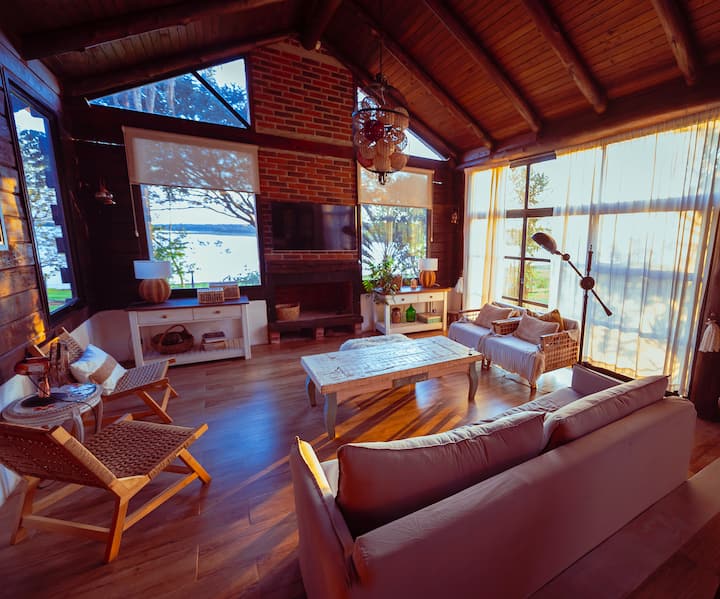 Casa Jazmín, Un Paraíso En El Lago - Provincia de Misiones