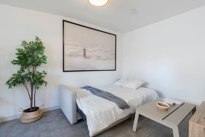 Séjour Familiale Pour 4 | Paris & Disney, Parking - Saint-Thibault-des-Vignes