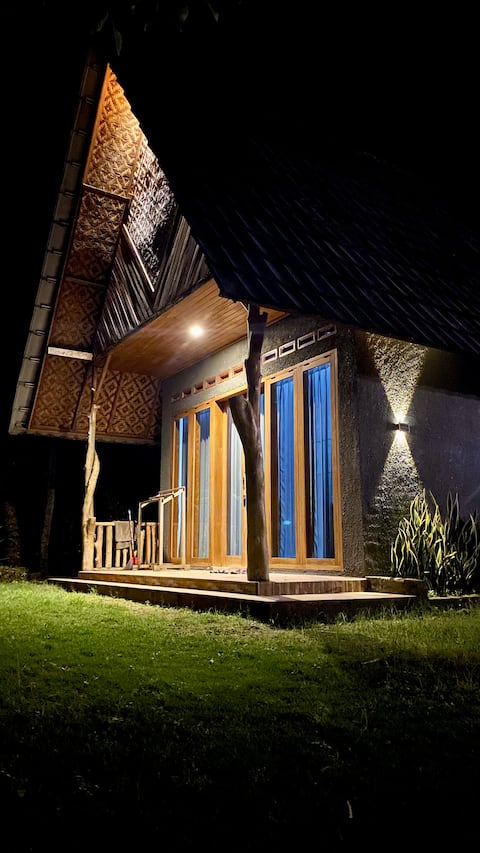 Saung Rancage Batukaras
