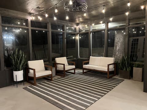 The Modern Ranch on Quincy *1 mile from PSU*