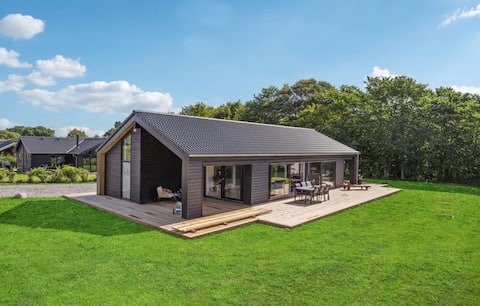 House with wilderness bath & sauna
