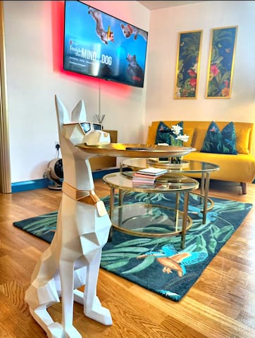 A gem in Soho – 3 bed designer flat