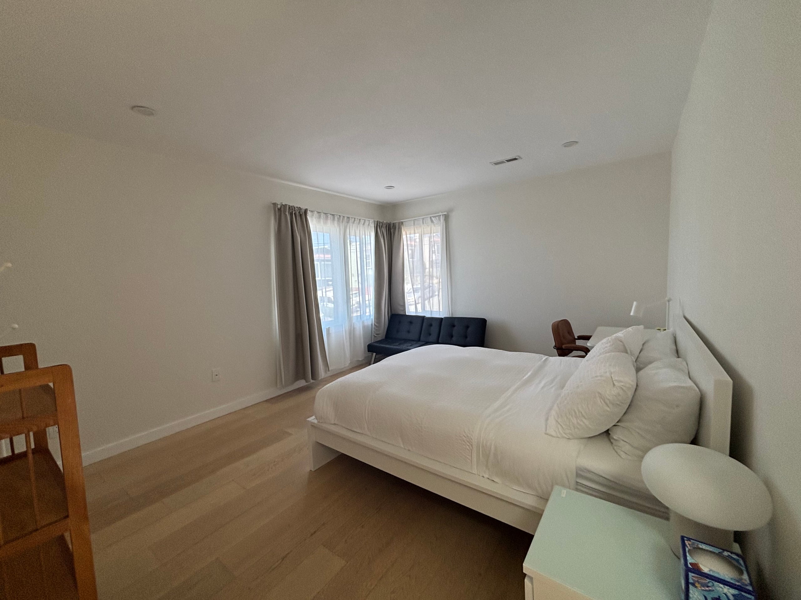 Home in San Francisco · ★4.96 · 3 bedrooms · 4 beds · 2 baths - Image 17