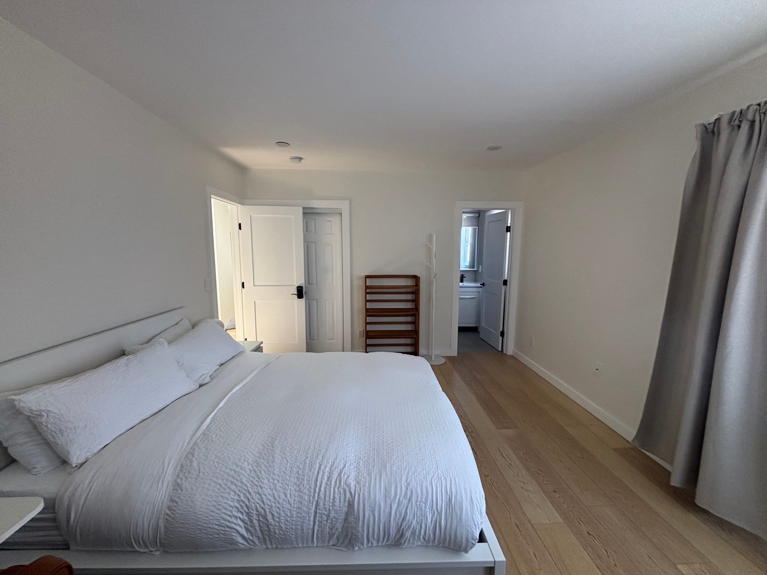 Home in San Francisco · ★4.96 · 3 bedrooms · 4 beds · 2 baths - Image 16