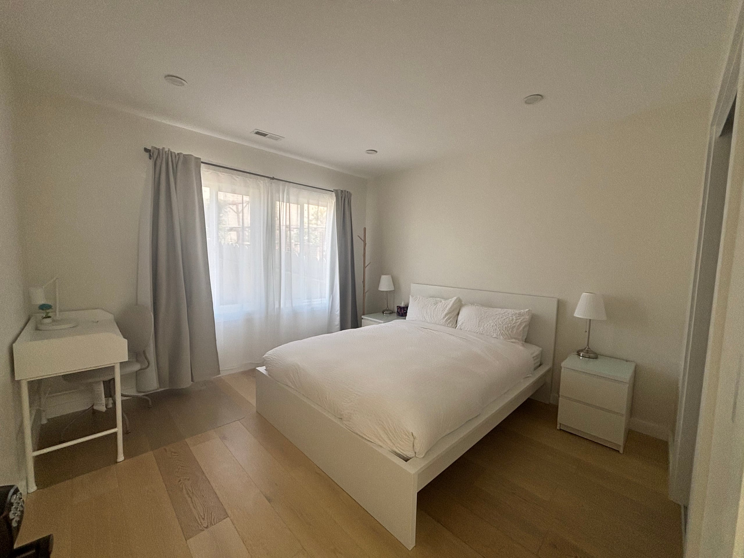 Home in San Francisco · ★4.96 · 3 bedrooms · 4 beds · 2 baths - Image 19