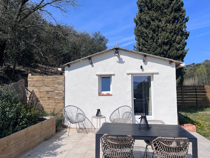 Maisonnette Atypique à La Campagne - Céret