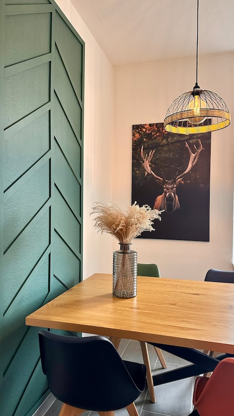 *AMAO-Brown/Center/85qm/Parkplatz/Up10 Guests 2Apt